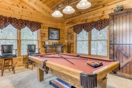 Villa The Great Escape - Min From Parkway With Hot Tub Gatlinburg Exterior foto