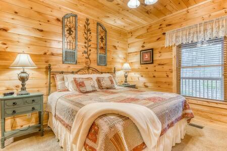 Villa The Great Escape - Min From Parkway With Hot Tub Gatlinburg Exterior foto